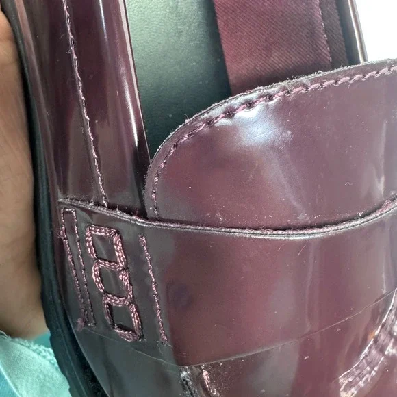 Old Navy Womens 7 Chunky Lug Sole Loafers Burgundy Patent Dark Academia Shoes - Picture 6 of 13